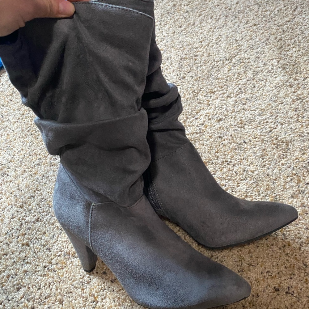 Gray boots - Picture 4 of 4